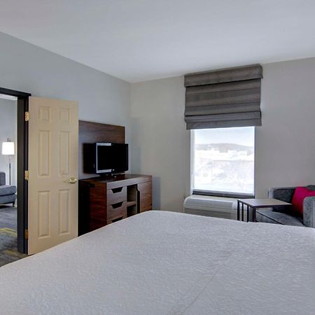 Hampton Inn Fayetteville Exteriör bild