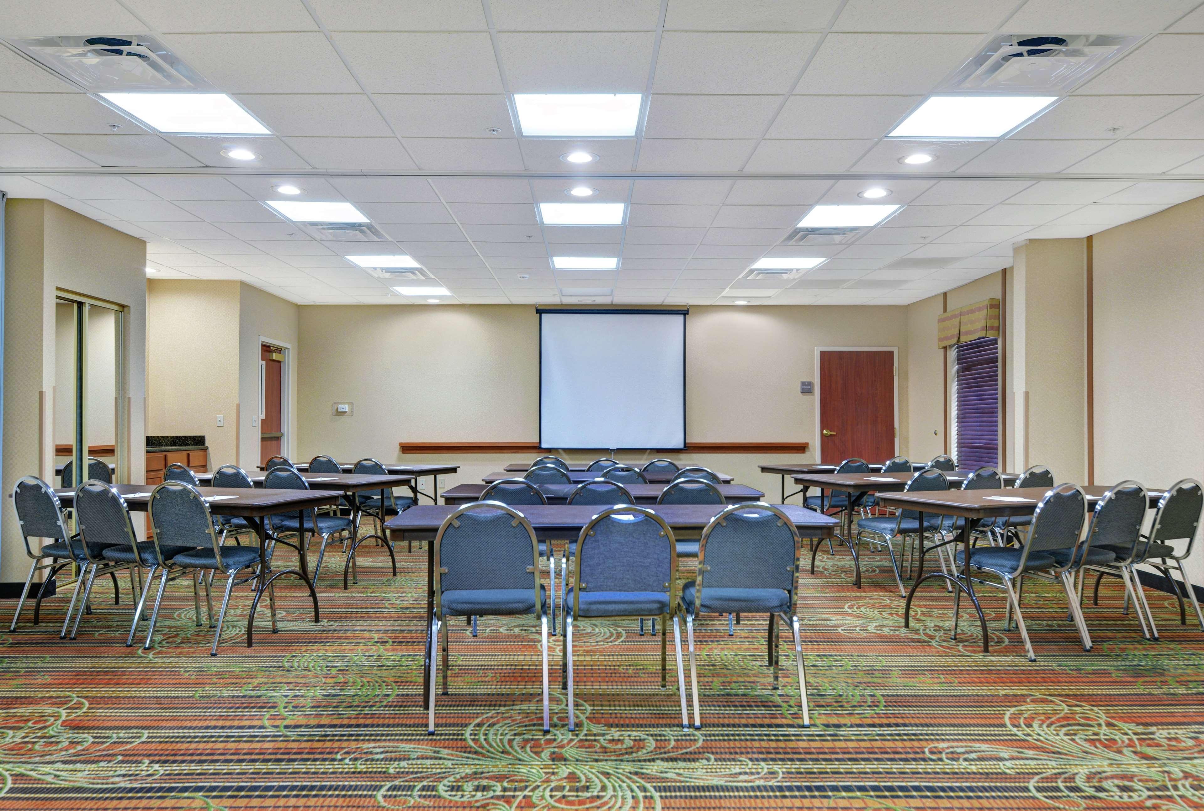 Hampton Inn Fayetteville Exteriör bild