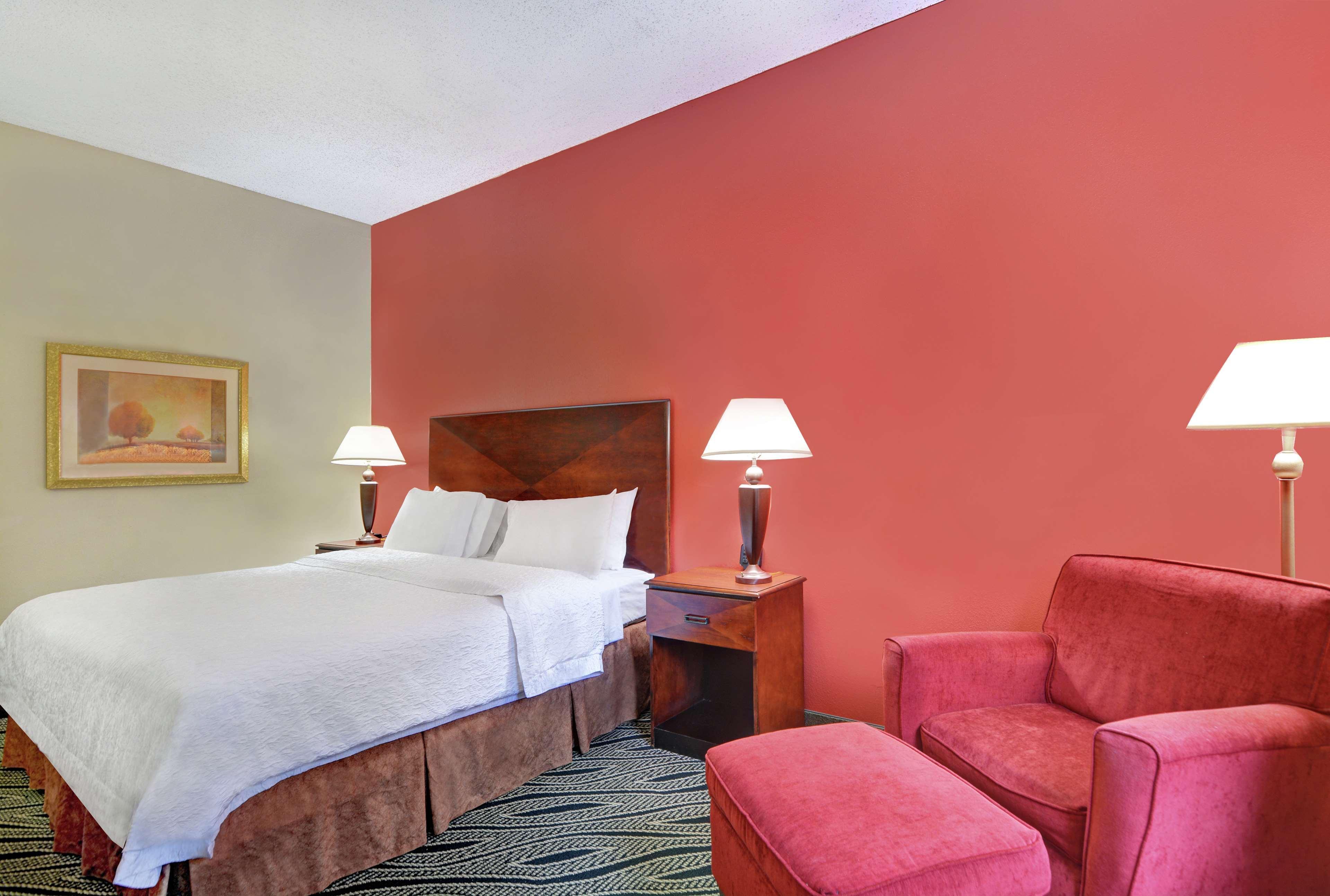 Hampton Inn Fayetteville Exteriör bild