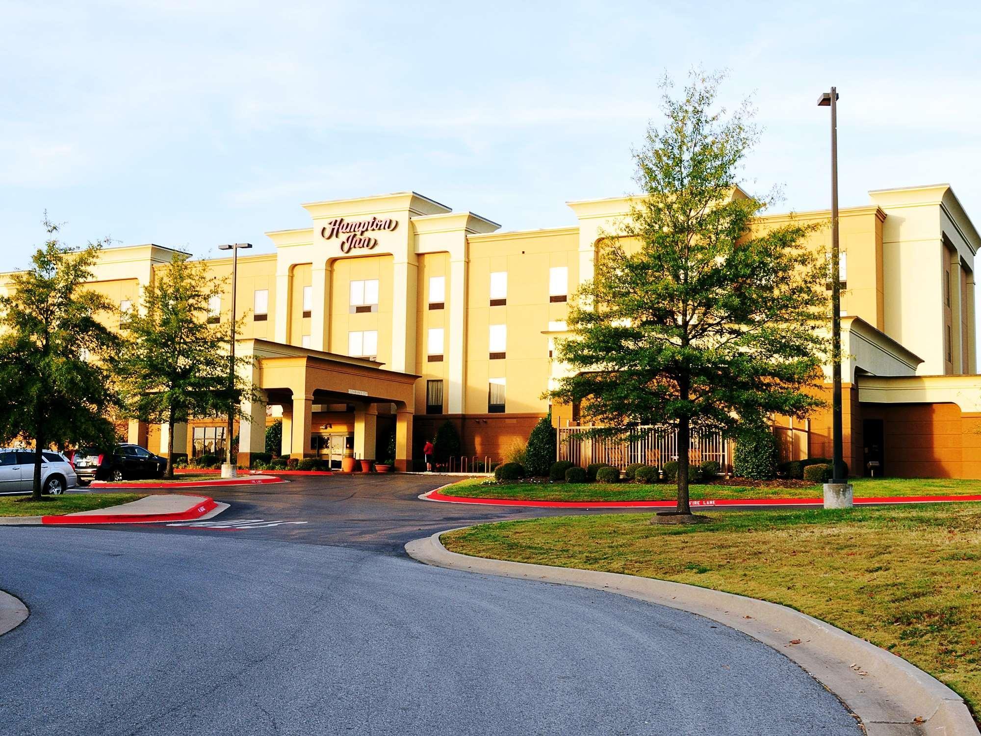 Hampton Inn Fayetteville Exteriör bild