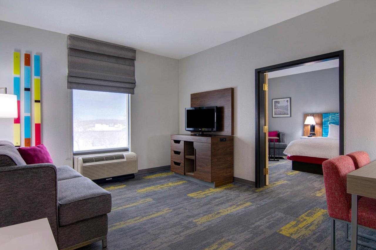 Hampton Inn Fayetteville Exteriör bild